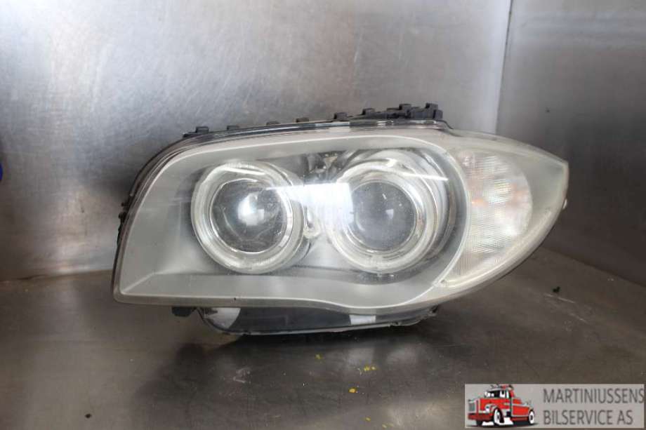 Frontlykt venstre xenon til BMW 1-Serie 2004-2011 (E81/E82/E87/E88) (E81/E82/E87/E88) (BMW||63.12 6924489-08)