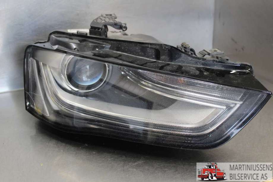 Frontlykt høyre xenon til Audi A4 2007-2014 (Type IV) (B8) (B8) (AUDI|8KO941006C||8K0 941 006 C)
