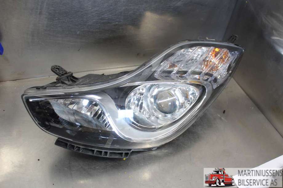 Frontlykt venstre halogen til Hyundai Ix20, 2010-2017  (HYUNDAI|)
