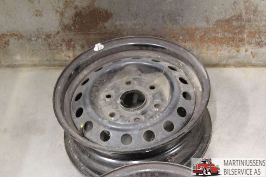 Felgsett stål til Toyota Hiace 2007-2012 (Fase 3)  (BARE FELGER|15"|PASSER 2WD)