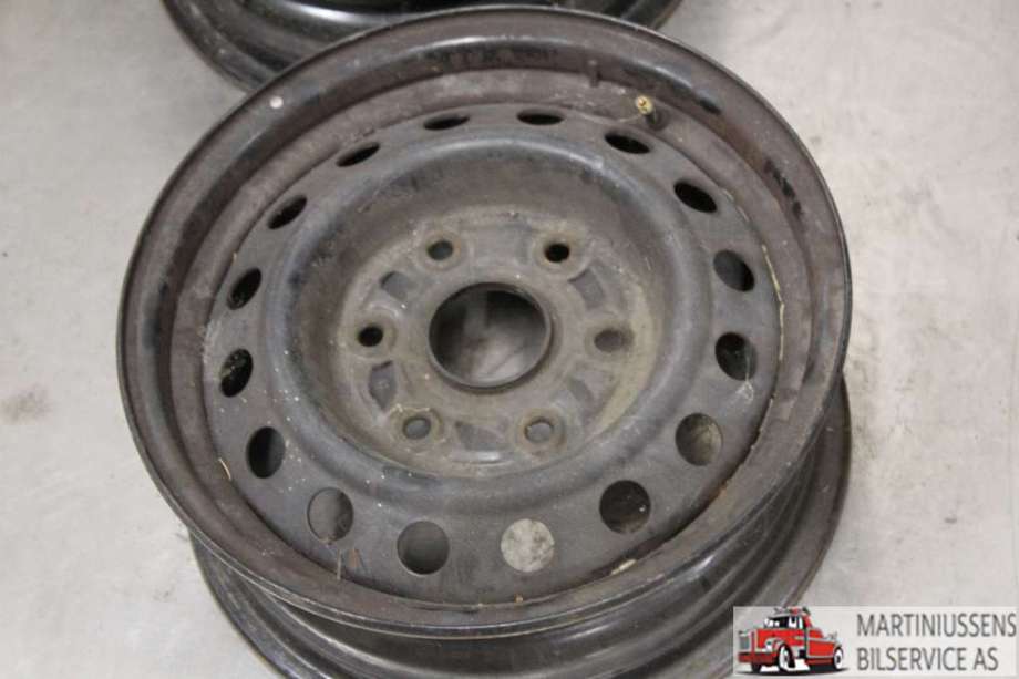 Felgsett stål til Toyota Hiace 2007-2012 (Fase 3)  (BARE FELGER|15"|PASSER 2WD)