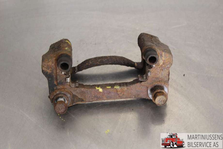Bremsecaliper brakett til Toyota Land Cruiser 120, 2002-2009  (TOYOTA|)