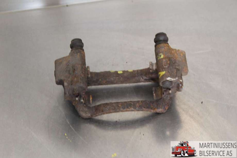 Bremsecaliper brakett til Toyota Land Cruiser 120 2002-2009  (TOYOTA|)