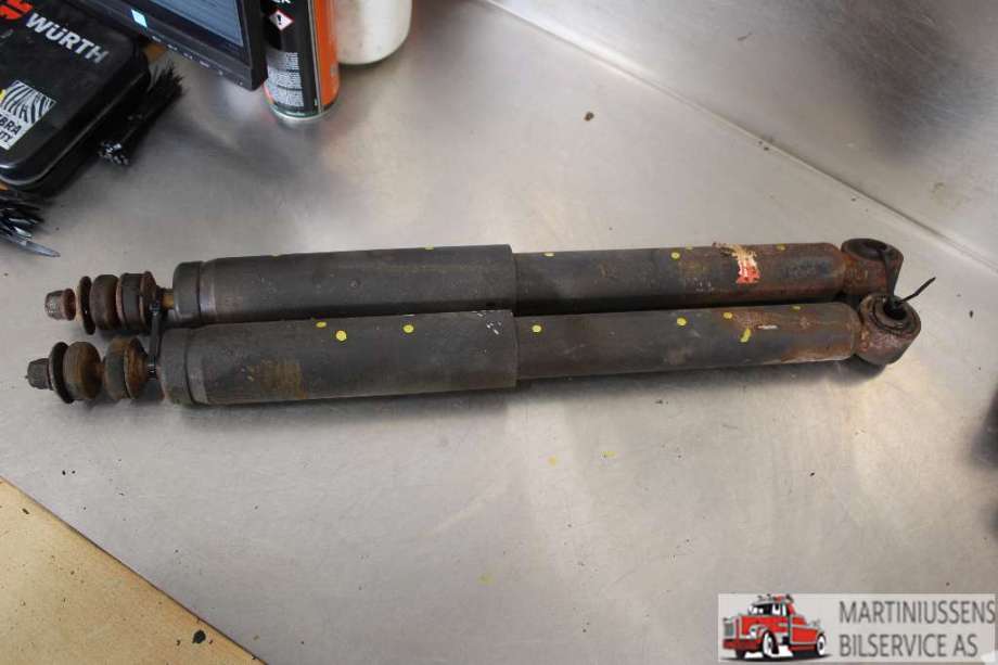 Støtdemper bak til Toyota Land Cruiser 120, 2002-2009  (TOYOTA|)