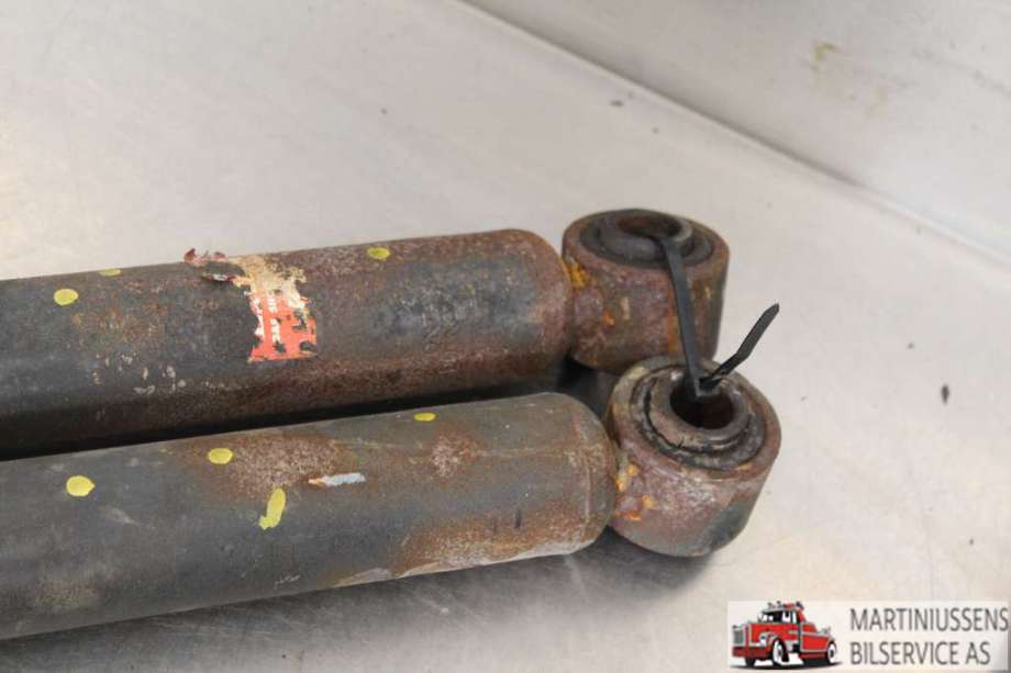 Støtdemper bak til Toyota Land Cruiser 120 2002-2009  (TOYOTA|)
