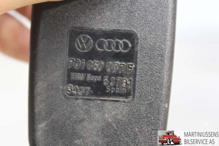 Sikkerhetsbeltelås baksete til VW Transporter / Caravelle 1990-2003 (T4) (T4) (VOLKSWAGEN||701 857 877 F)