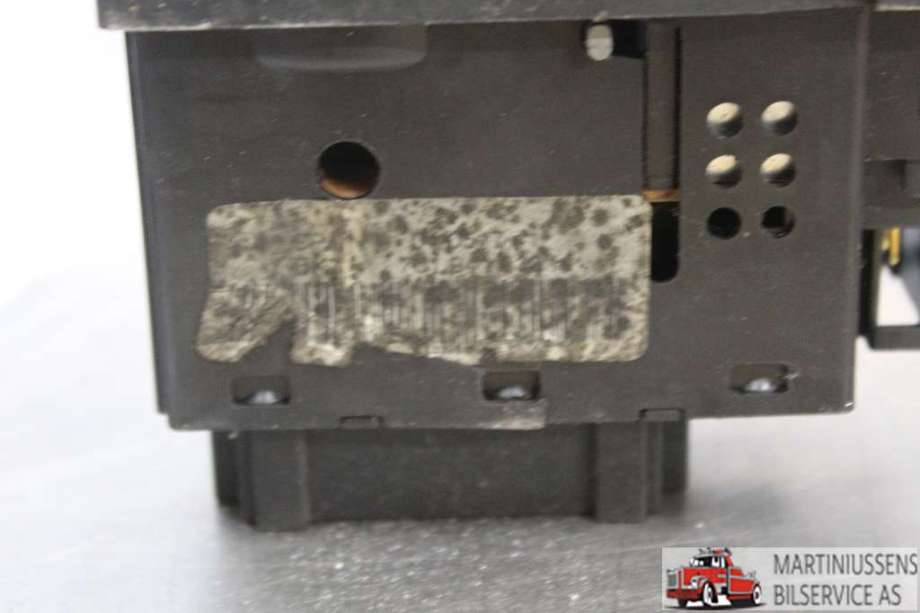 Bryter lys til VW Transporter / Caravelle 1990-2003 (T4) (T4) (VOLKSWAGEN|)