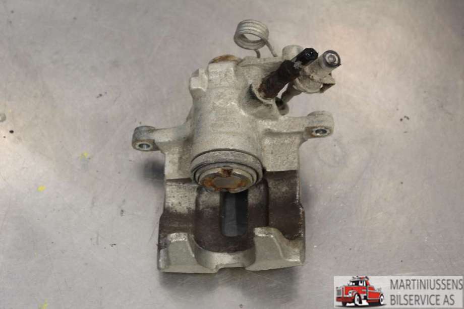 Bremsecaliper høyre bak til VW Transporter / Caravelle 1990-2003 (T4) (T4) (VOLKSWAGEN|)