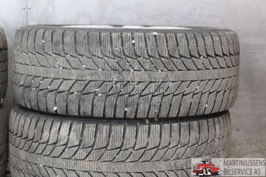 Dekk til Annet Dekk vinter piggfri 0-->> (SNOWLINK|225/45R17 6MM|TRIANGLE)