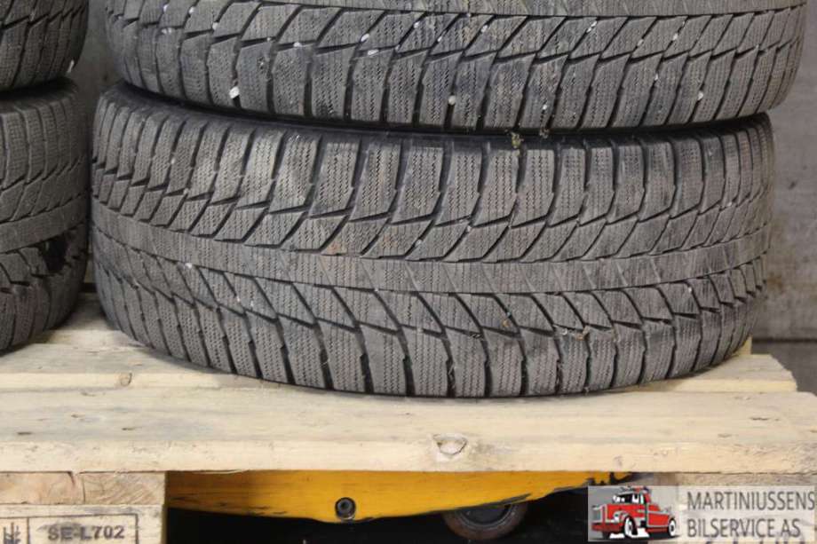 Dekk til Annet Dekk vinter piggfri 0-->> (SNOWLINK|225/45R17 6MM|TRIANGLE)