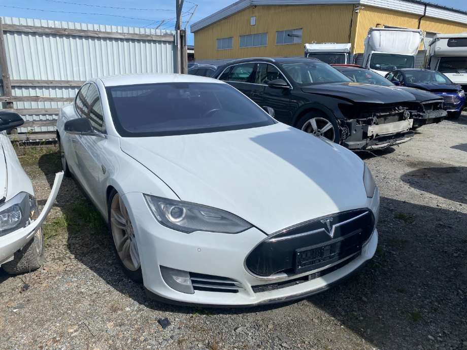 Skjerm høyre foran til Tesla Model S, 2013-2016 (Fase 1)  (TESLA|)