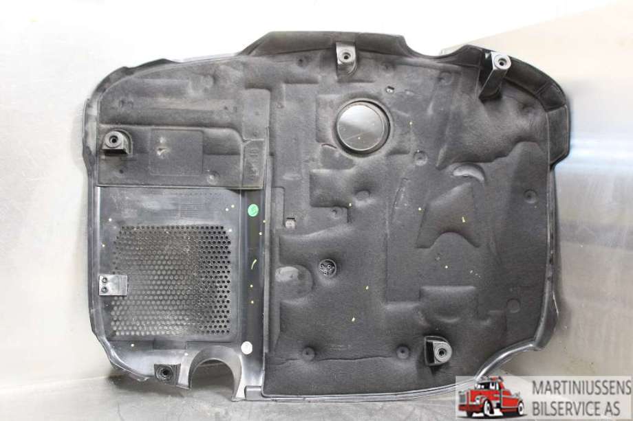 Motordeksel over motor til Mercedes C-Klasse 2007-2011 (Fase 1) (W204) (W204) (MERCEDES||A 651 010 21 67)