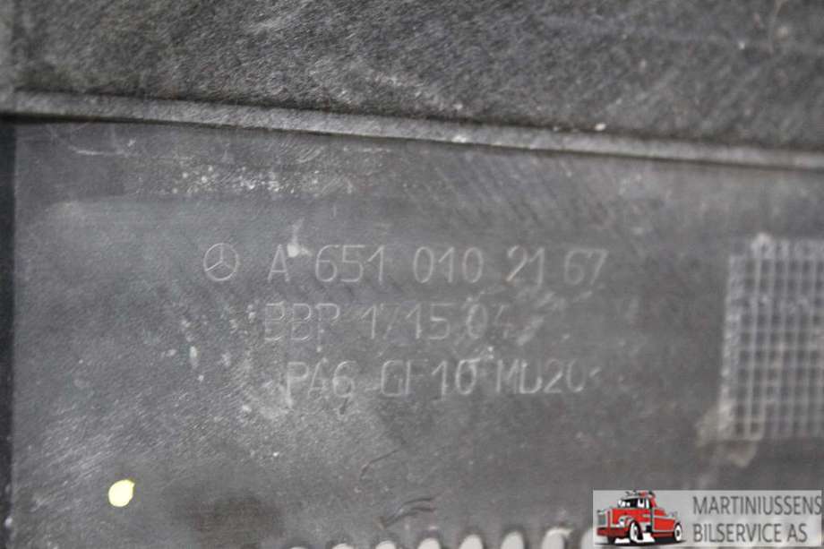 Motordeksel over motor til Mercedes C-Klasse 2007-2011 (Fase 1) (W204) (W204) (MERCEDES||A 651 010 21 67)
