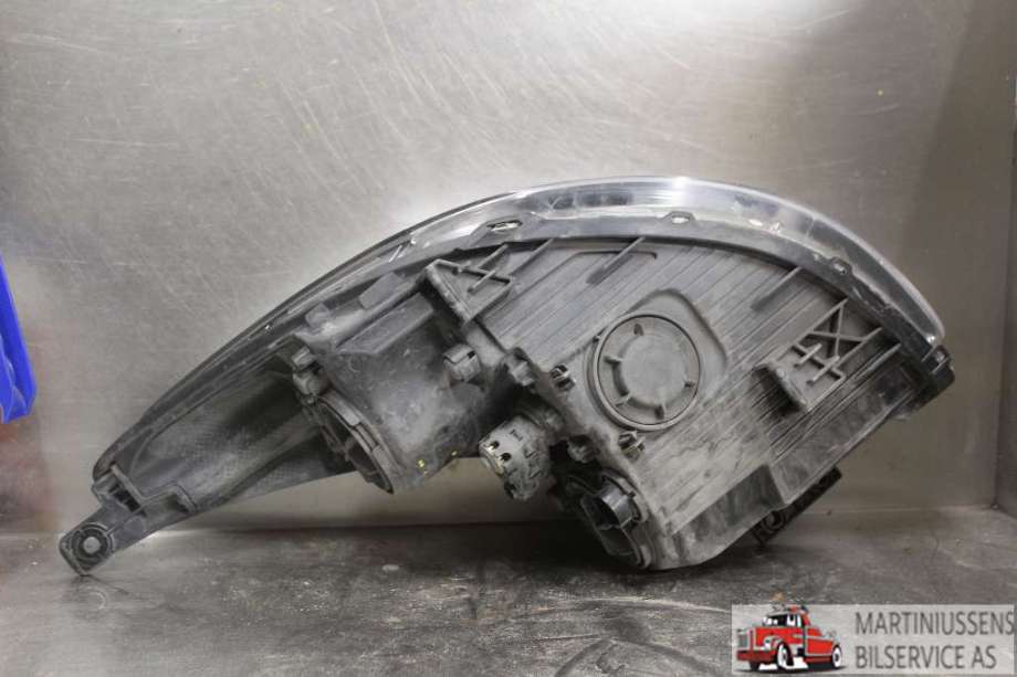 Frontlykt høyre halogen til Kia Soul 2014-2019 (Type II) (KIA|)