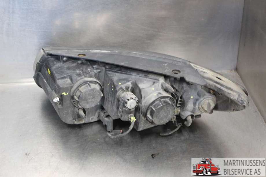 Frontlykt høyre halogen til Hyundai Santa Fe 2006-2009 (Type II, Fase 1)  (HYUNDAI||92102-2BXXX)