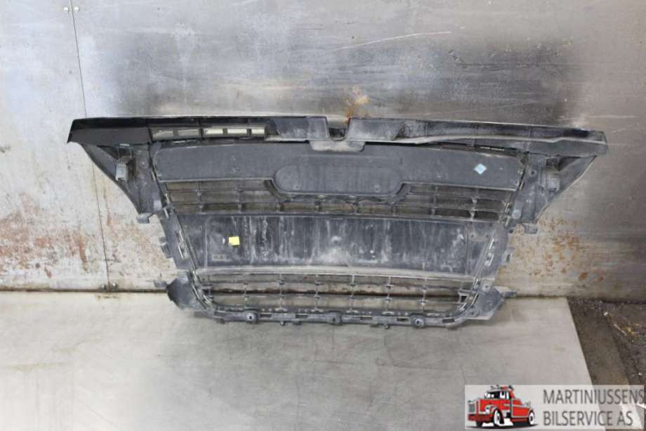 Grill til Audi A3 2009-2012 (Type II, Fase 2)  (AUDI||8P0.853.037)