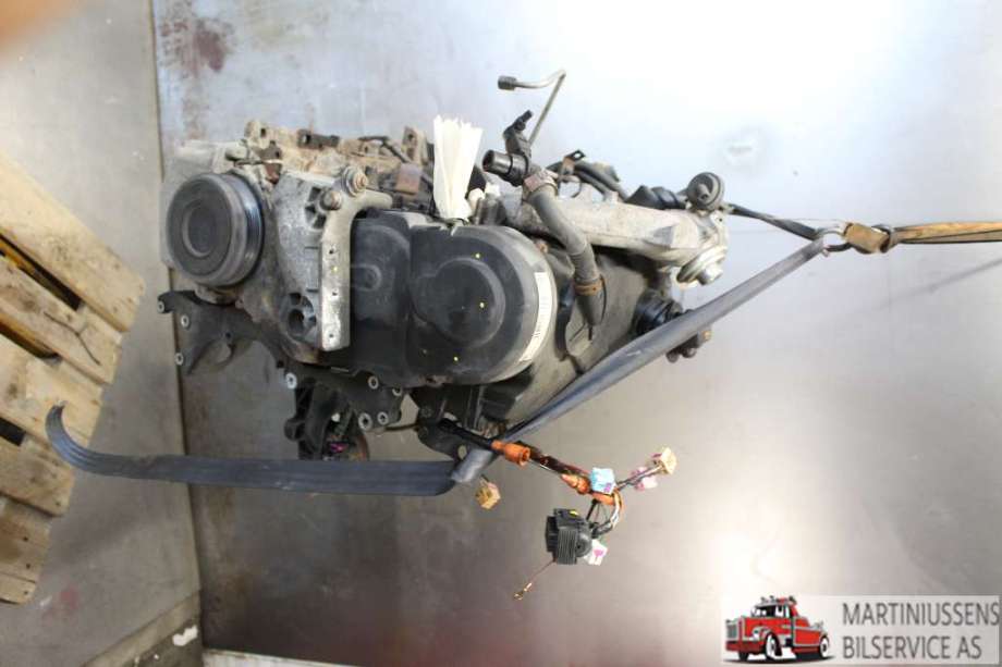 Motor diesel til VW Transporter / Caravelle 2003-2009 (Fase 1) (T5) (T5) (VOLKSWAGEN|AXB|)