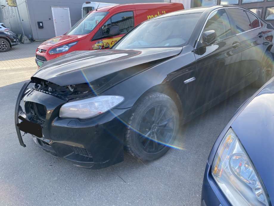 Mellomaksel til BMW 5-Serie, 2010-2017 (F10/F11) (F10/F11) (BMW|)