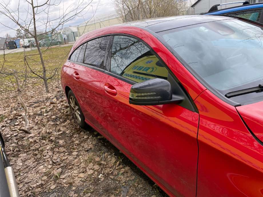 Dør høyre foran til Mercedes CLA, 2013-2019 (C117) (C117) (MERCEDES|)