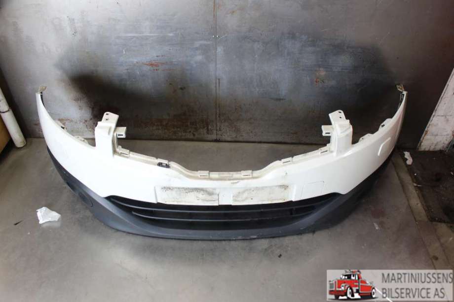 Støtfanger foran til Nissan Qashqai 2010-2014 (Type I, Fase 2)  (NISSAN|)