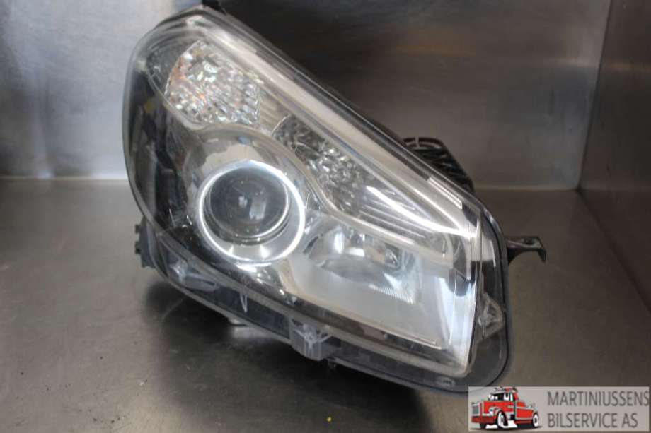 Frontlykt høyre halogen til Nissan Qashqai, 2010-2014 (Type I, Fase 2)  (NISSAN|)