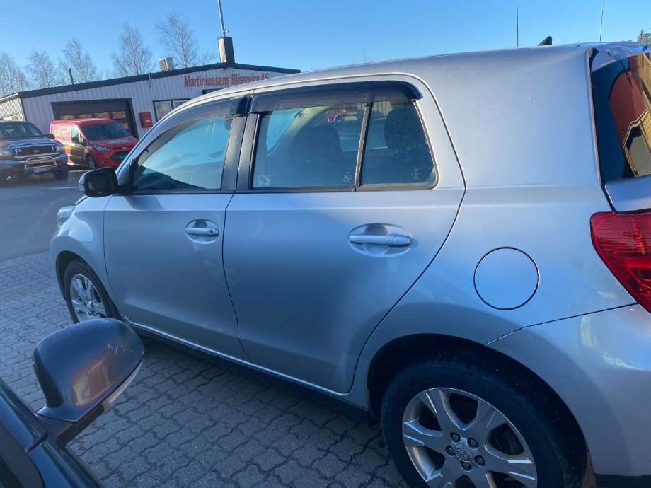 Dør venstre foran til Toyota Urban Cruiser, 2009-2014  (TOYOTA|)