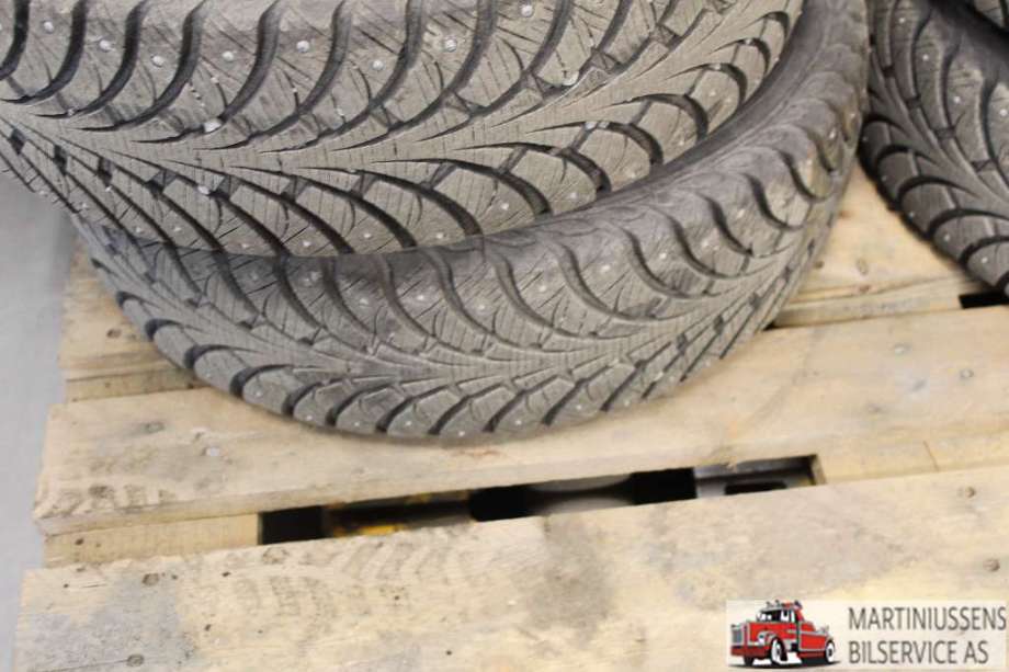 Dekk til Annet Dekk vinter pigg 0-->>  (ESKIMO STUD|185/60R15 9MM|SAVA)