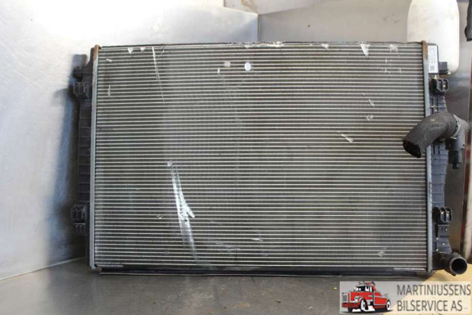 Radiator (automat gir) til VW Passat, 2015-2019 (Fase 1) (B8) (B8) (VOLKSWAGEN|)