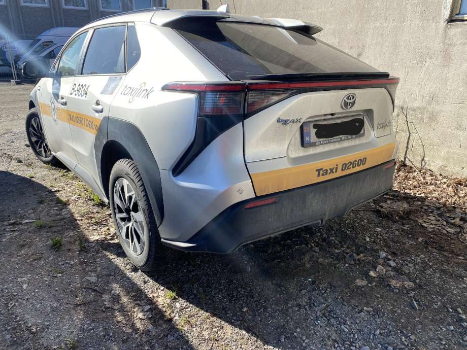 Støtfanger bak til Toyota bZ4X 2022-->>  (TOYOTA|)