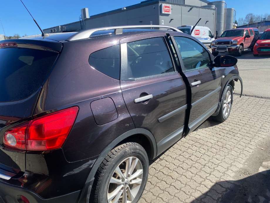 Dør høyre bak til Nissan Qashqai, 2007-2010 (Type I, Fase 1)  (NISSAN|)