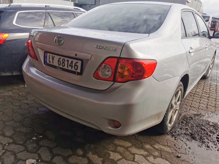 Bakluke sedan til Toyota Corolla 2007-2013  (TOYOTA|)