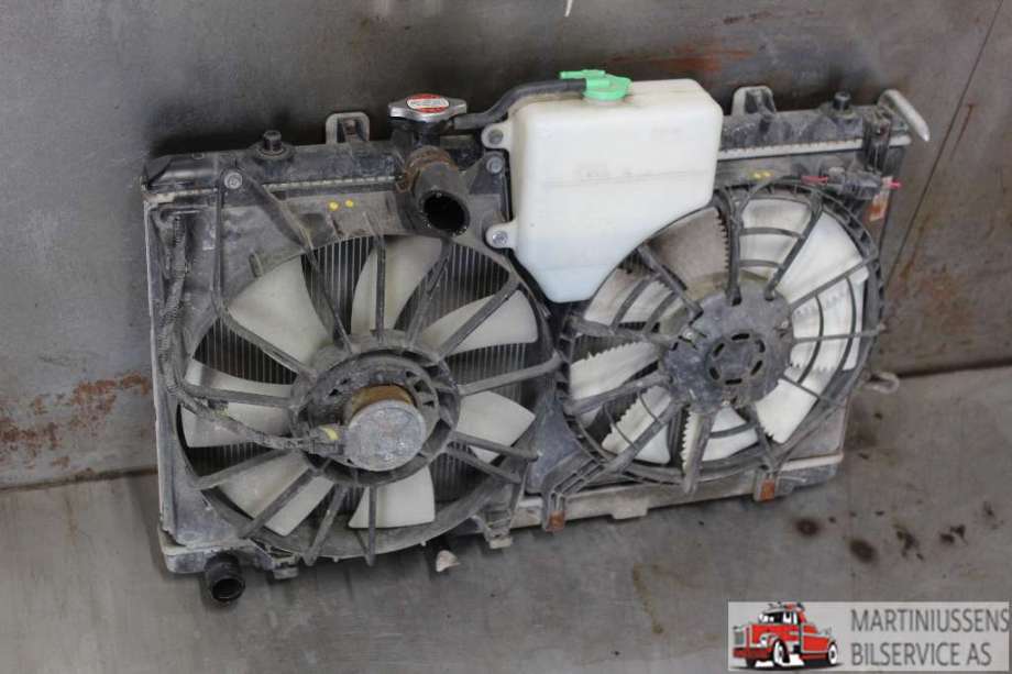 Radiator (manuell gir) til Suzuki SX4, 2006-2009 (Type I, Fase 1)  (SUZUKI|)