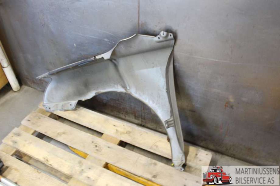 Skjerm høyre foran til Toyota Avensis 2003-2008 (Type II) (TOYOTA|)