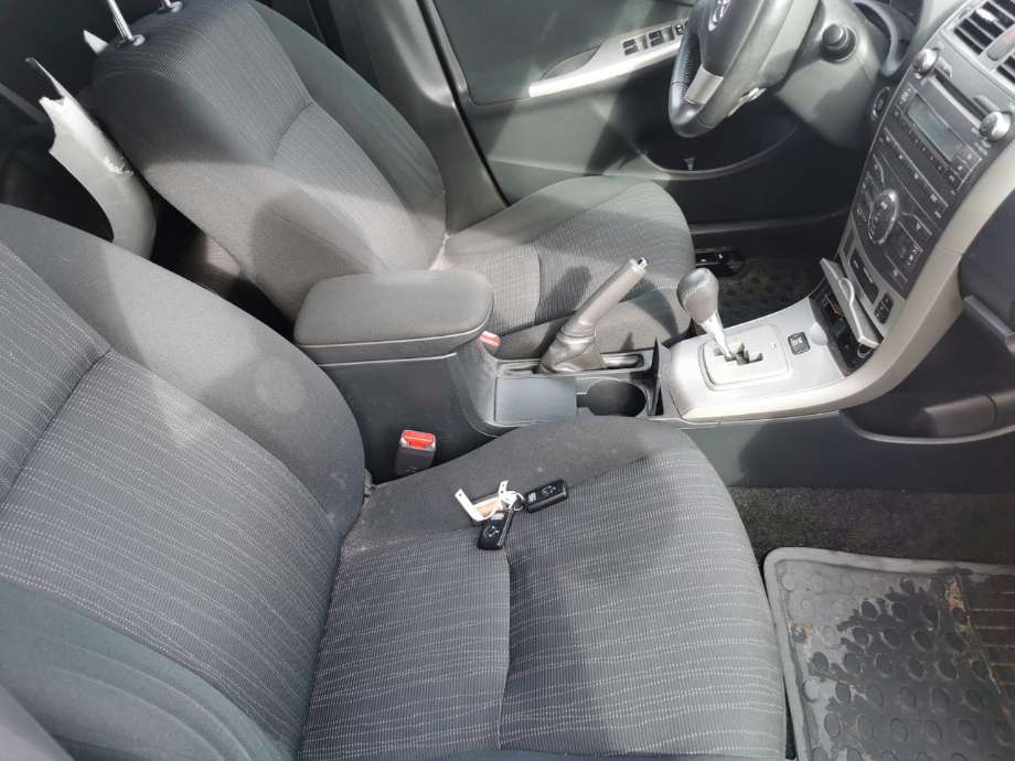 Sete armlene lokk til Toyota Corolla, 2007-2013  (TOYOTA|)