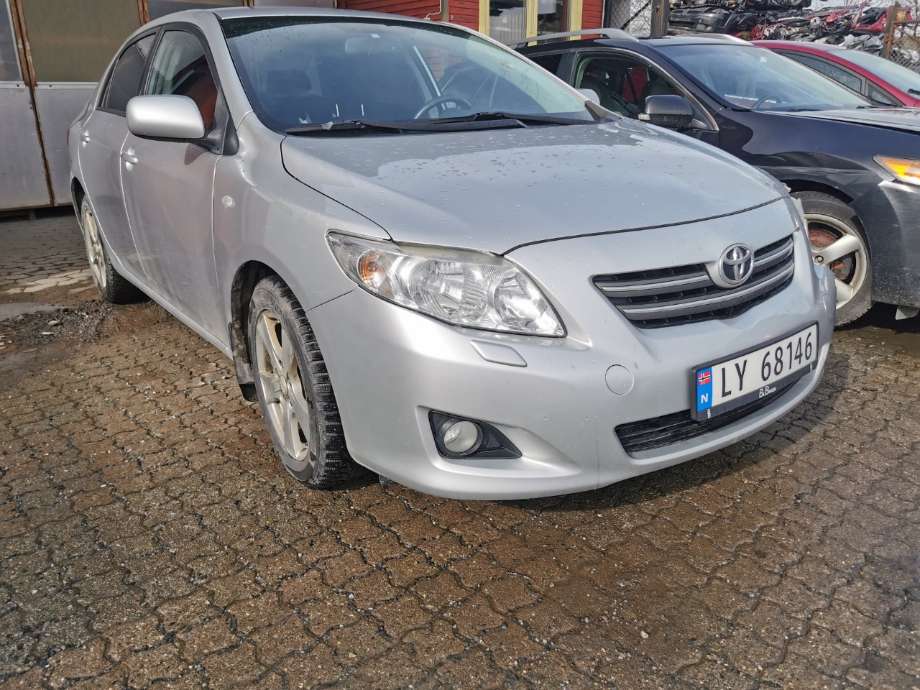 Viskerarmer frontrute til Toyota Corolla, 2007-2013  (TOYOTA|)