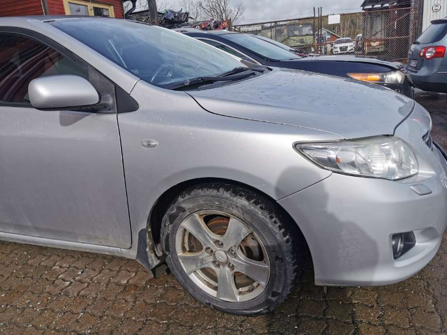Skjerm høyre foran til Toyota Corolla, 2007-2013  (TOYOTA|)