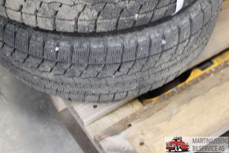 Dekk til Annet Dekk vinter piggfri 0-->>  (ICE BLAZER|205/55R16 7MM|SAILUN)