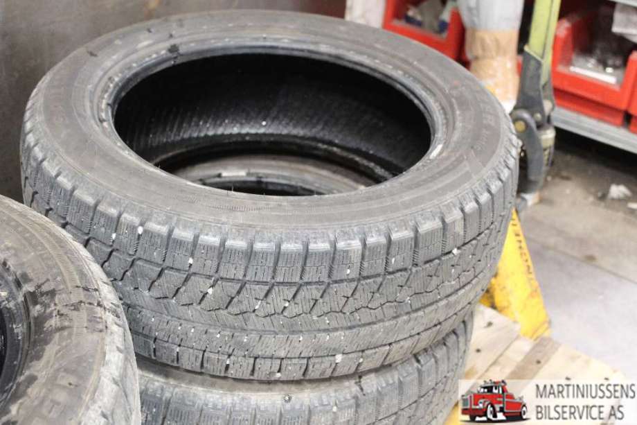 Dekk til Annet Dekk vinter piggfri 0-->>  (ICE BLAZER|205/55R16 7MM|SAILUN)