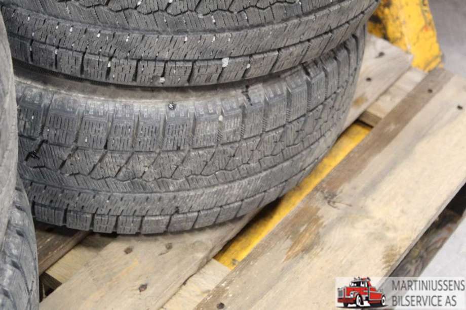 Dekk til Annet Dekk vinter piggfri 0-->>  (ICE BLAZER|205/55R16 7MM|SAILUN)