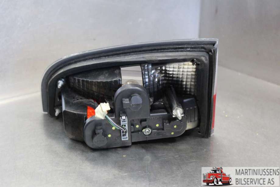 Baklykt venstre indre til Ford S-Max 2006-2010 (Type I, Fase 1)  (FORD||6M21-13A603-AK)