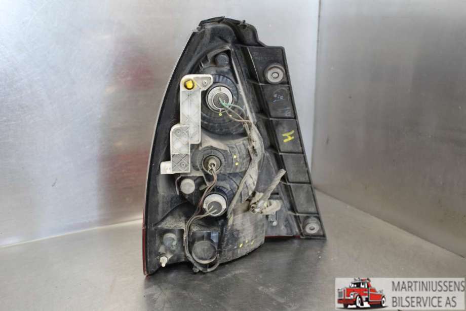 Baklykt høyre til Subaru Forester 2005-2008 (Type II, Fase 2)  (SUBARU|)