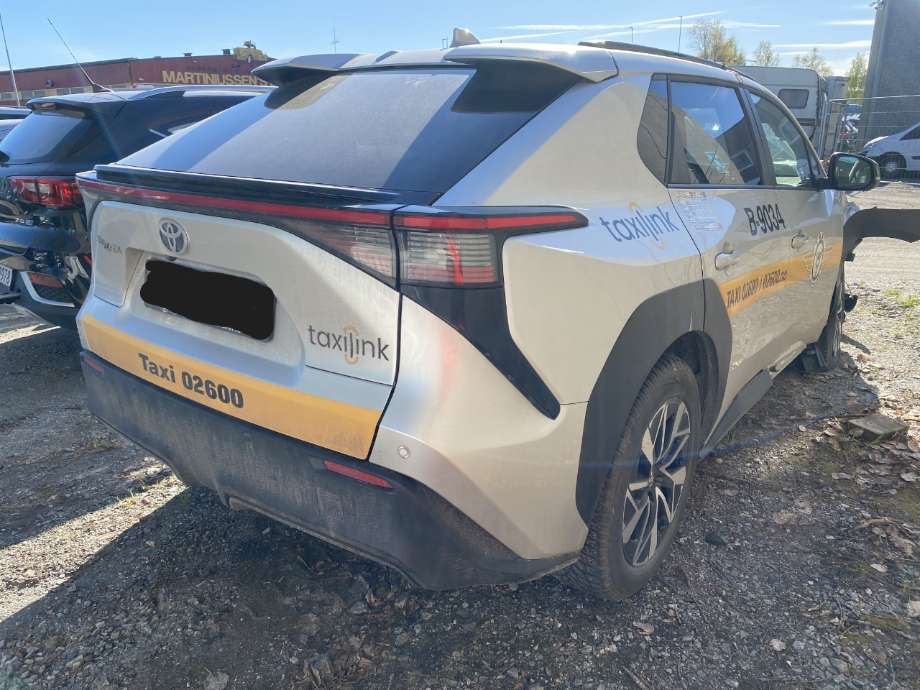 Baklykt høyre indre til Toyota bZ4X, 2022-->> (TOYOTA|)