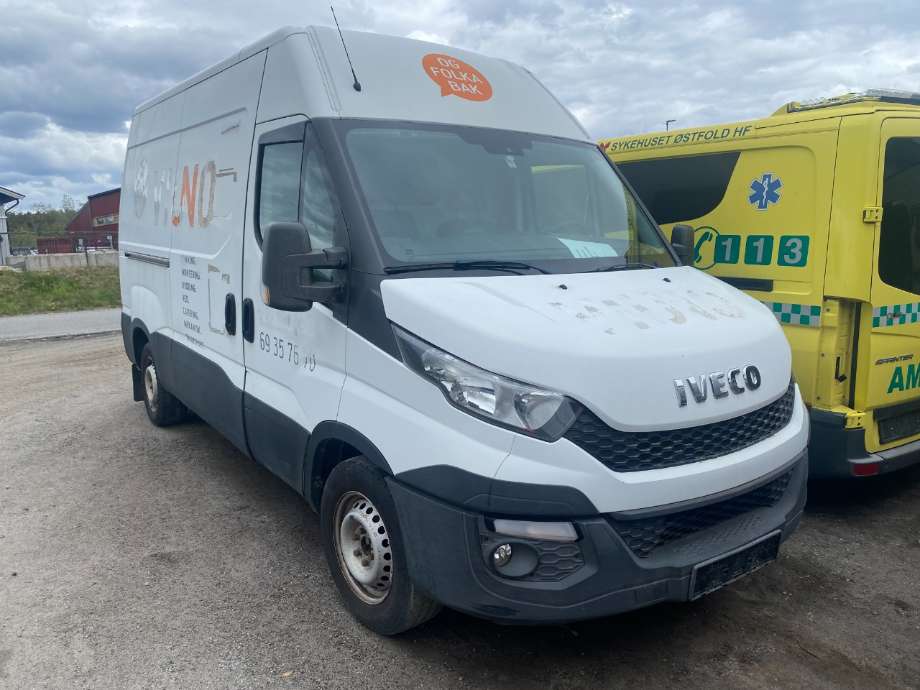 Sete foran høyre til Iveco Daily, 2014-->> (Type VI)  (IVECO|)
