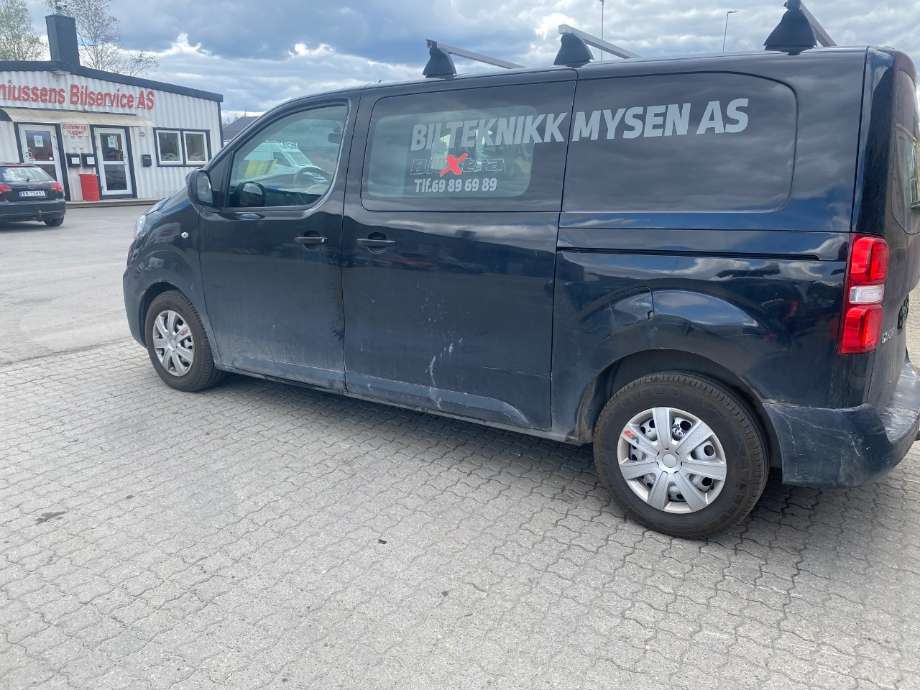 Dør venstre skyvedør til Peugeot Expert, 2016-->> (Type III)  (PEUGEOT|)