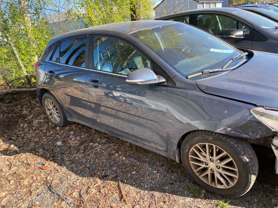 Dør høyre foran til Kia Rio, 2017-->> Type IV  (KIA|)