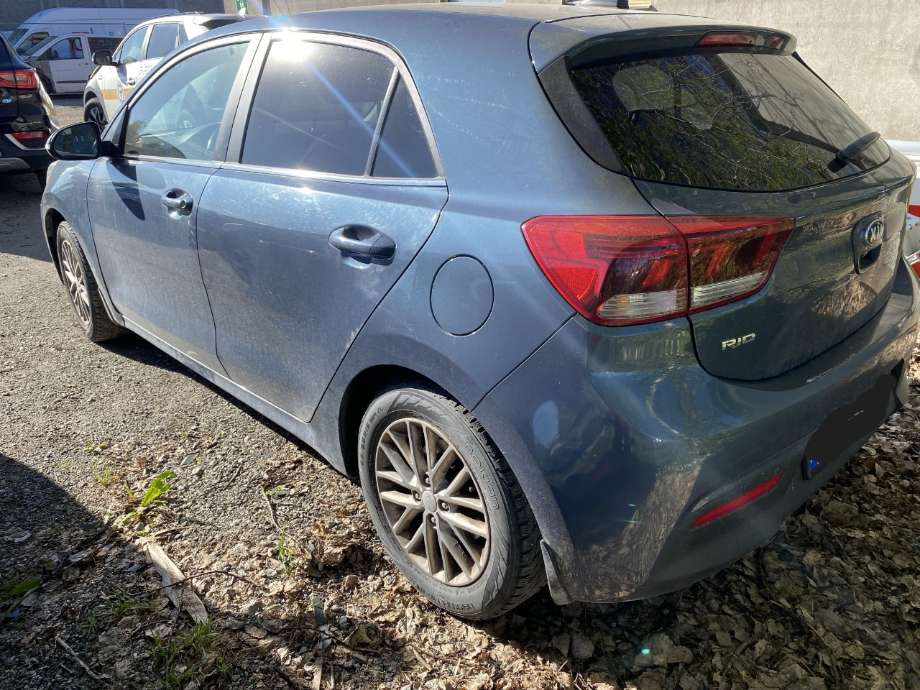 Dør venstre bak til Kia Rio, 2017-->> Type IV  (KIA|)