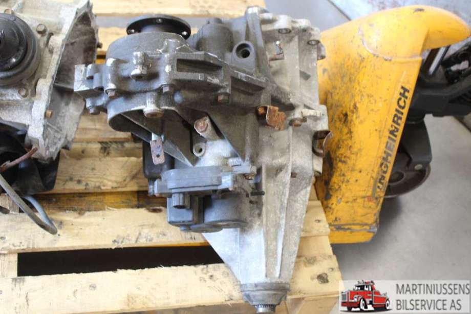 Girkasse 4WD fordelingskasse til Nissan Navara 2005-2010 (Fase 1) (D40) (D40) (NISSAN||33100EA30A)