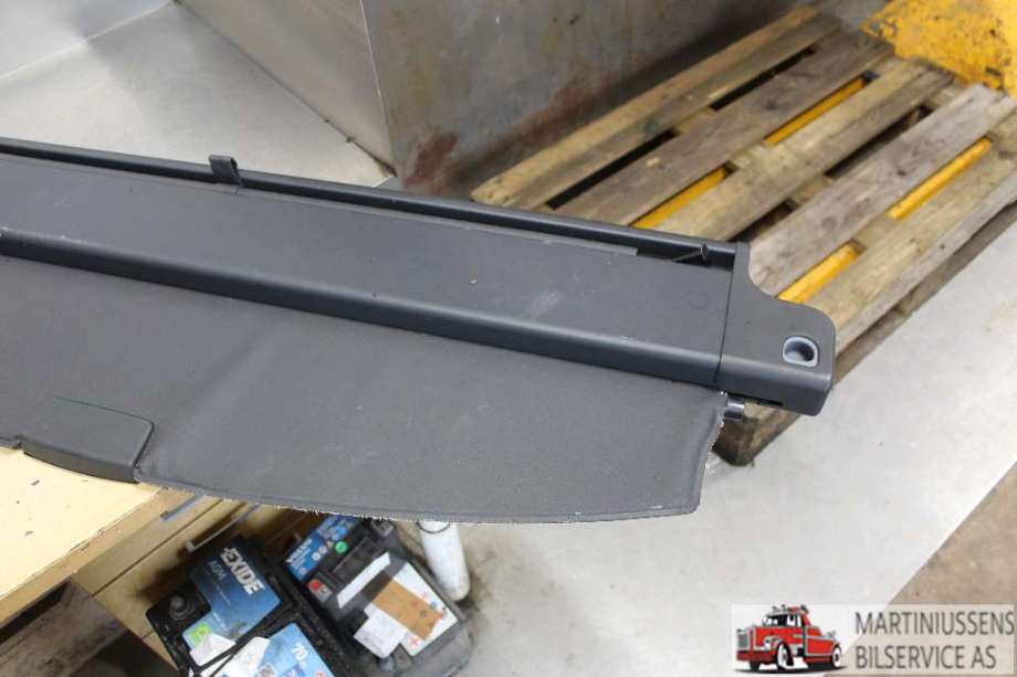 Bagasjerom hundegitter til Toyota Avensis 2003-2008 (Type II)  (TOYOTA|)