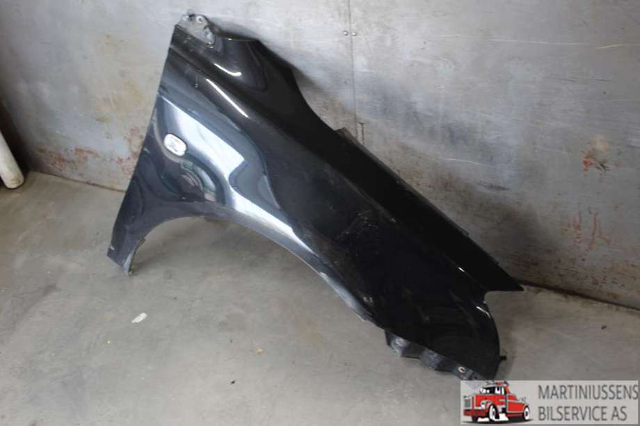 Skjerm høyre foran til Toyota Avensis 2003-2008 (Type II)  (TOYOTA|)