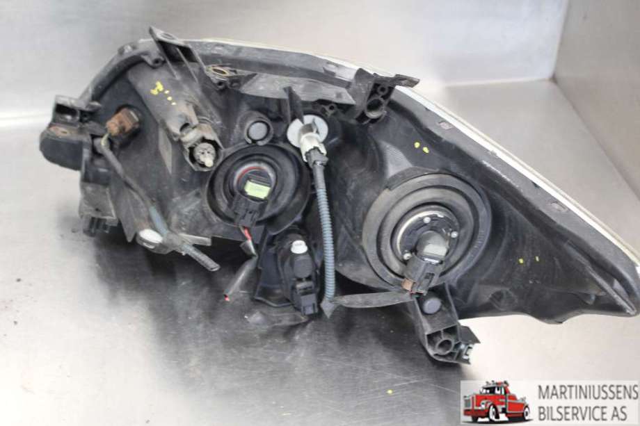 Frontlykt høyre halogen til Toyota Auris 2010-2012 (Type I, Fase 2)  (TOYOTA||81110-02A40)